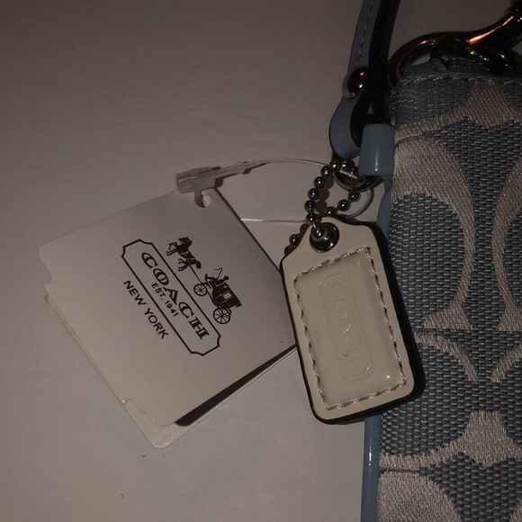 Vintage COACH Park Signature Small Wristlet/COACH Signature C Design - Rare - Picture 3 of 6